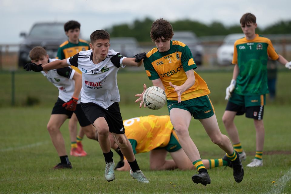 Hertfordshire’s Noah Fitzpatrick takes possession against Warwickshire at the All-Britain Féile at Páirc na hÉireann in Birmingham earlier this month. Photo: Chris Egan