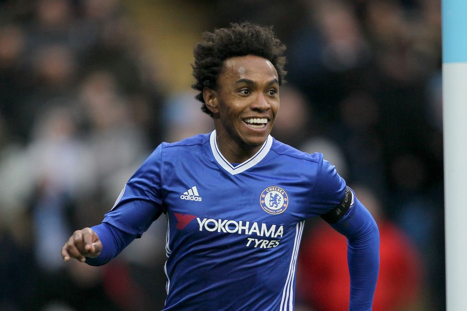 Willian has revealed he held talks with Manchester United