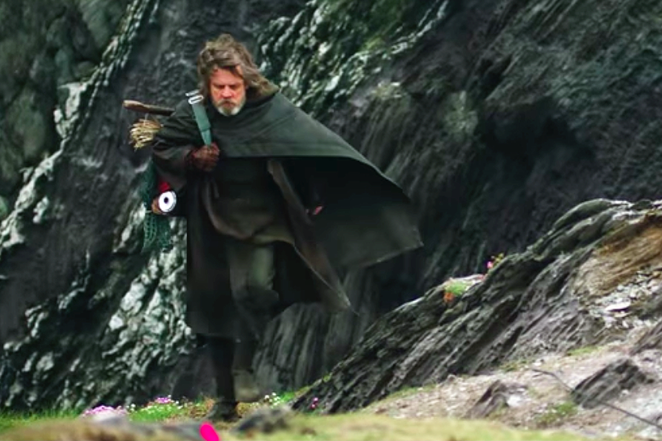 Mark Hamill Talks Reprising Luke Skywalker 'Star Wars' Role - Men's Journal