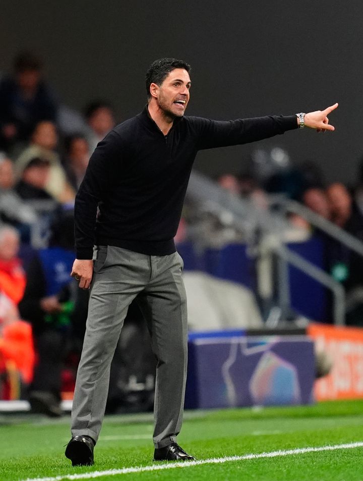 Arsenal call in expert to launch review into injury crisis that threatens title hopes