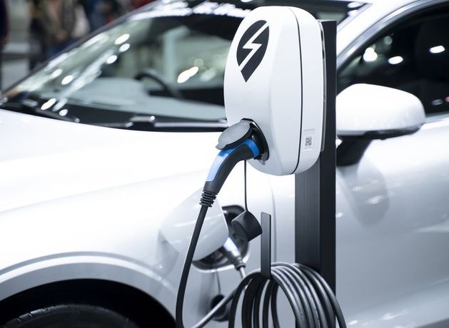 EV drivers ‘cause more crashes than petrol or diesel drivers’, according to University of Limerick research
