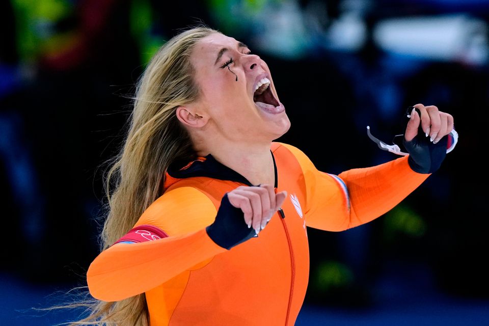 Jutta Leerdam wins speed skating gold medal at Winter Olympics as fiancé  Jake Paul cries in audience | Irish Independent