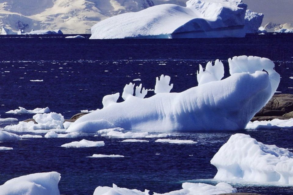 Ice fingers, Antartic peninsula