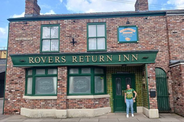 Coronation Street welcomes Kerry club’s jersey into Weatherfield