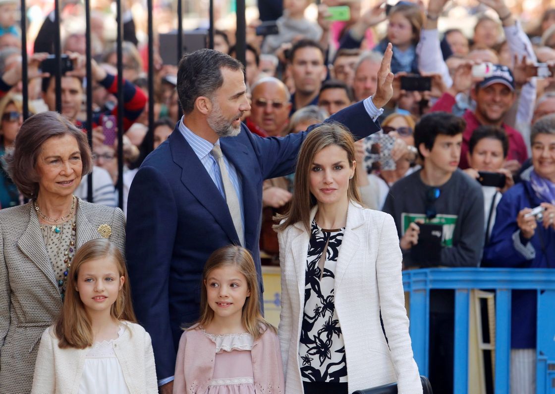 Spanish Royal Family triumphs over the Queen and Princess Beatrice