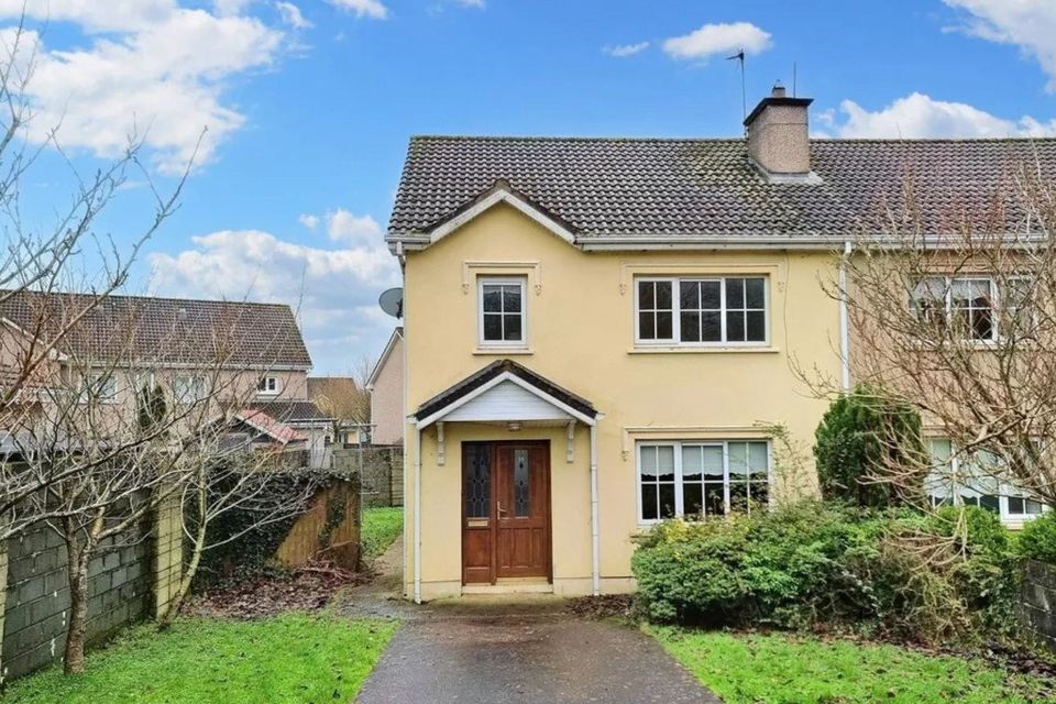 This thee-bed, semi-detatched house at Cairn Woods in Mallow sold for €230,000 in the BidX1 online auction.