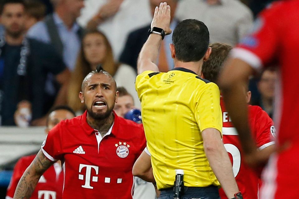 Arturo Vidal rages at referee after Bayern Munich go out to Real Madrid, Bayern Munich