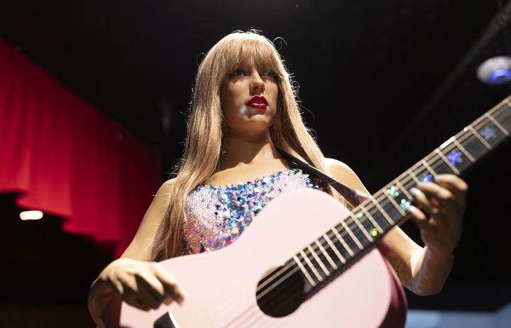 Máiría Cahill: It’s beginning to feel a lot like Covid, so let’s take light relief in wonky waxworks