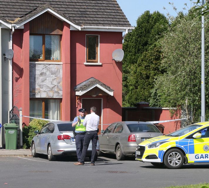 Another house in Westbury Woods remains sealed off. Photo: John Walsh.
