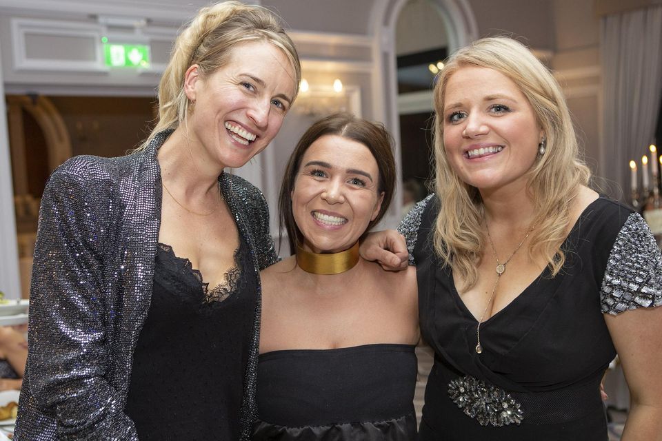 Magician Jules with Jessie Maguire and Ruth Bourke at the Glenview Hotel Black Tie Gala Fundraiser in aid of the Down Syndrome Centre.