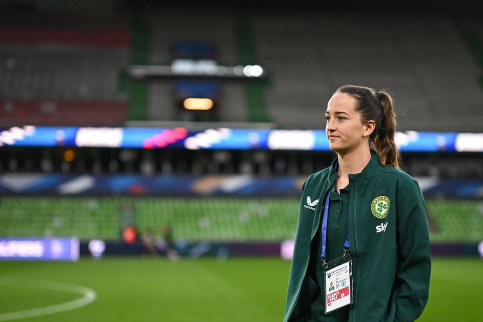 Anna Patten avant le match de l'Irlande contre la France.