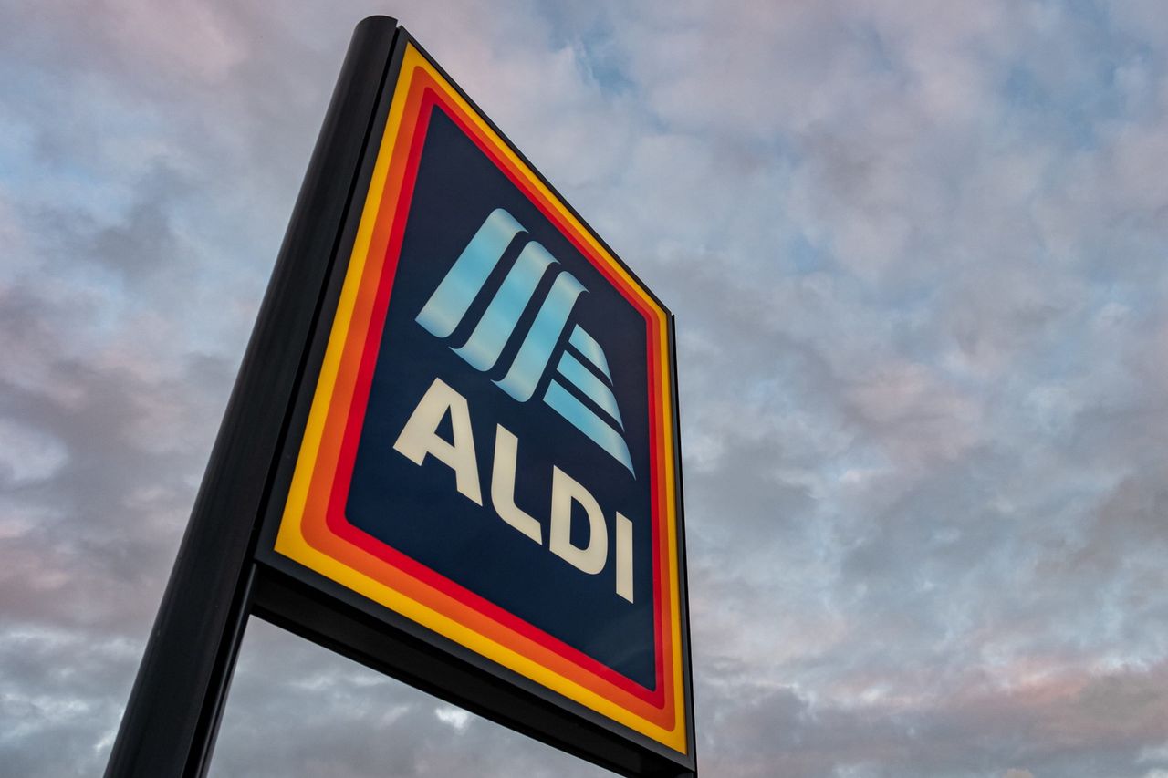 Aldi Is Selling A COMPLETE Workout Outfit For Under €40!