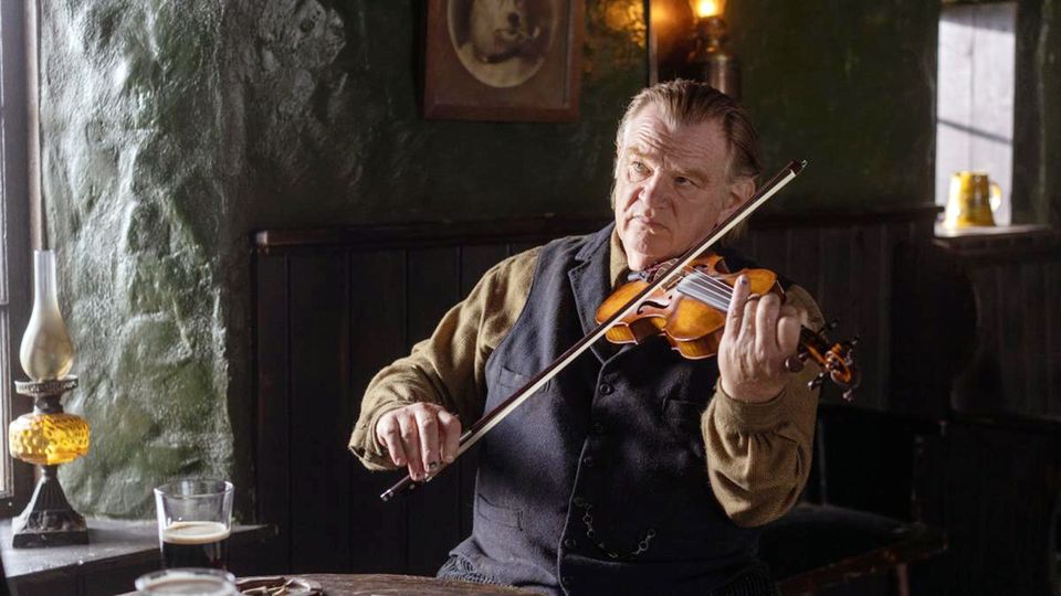 Gleeson played fiddle in 'The Banshees of Inisherin'