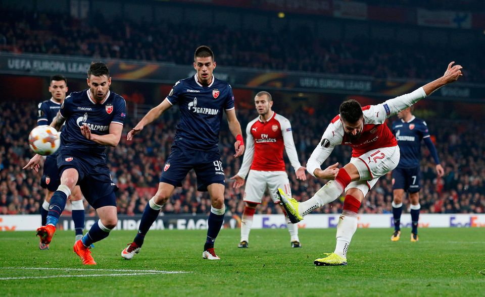 Arsenal's Olivier Giroud shoots at goal. Photo: REUTERS/David Klein