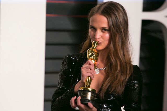 Alicia Vikander Embodies a Modern, Sophisticated Starlet In Berlin Ahead of  Sunday's Oscars