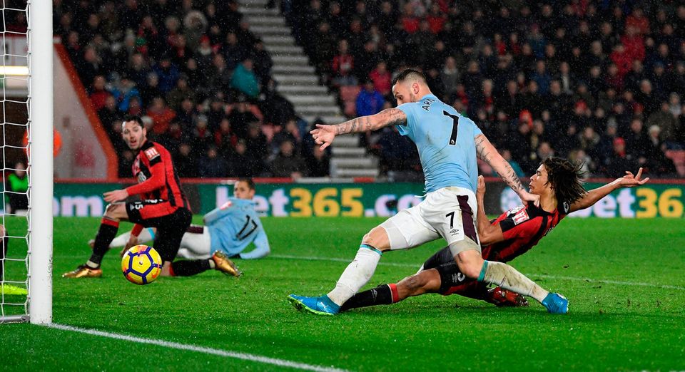 West Ham United's Marko Arnautovic taps in their third goal. Photo: REUTERS