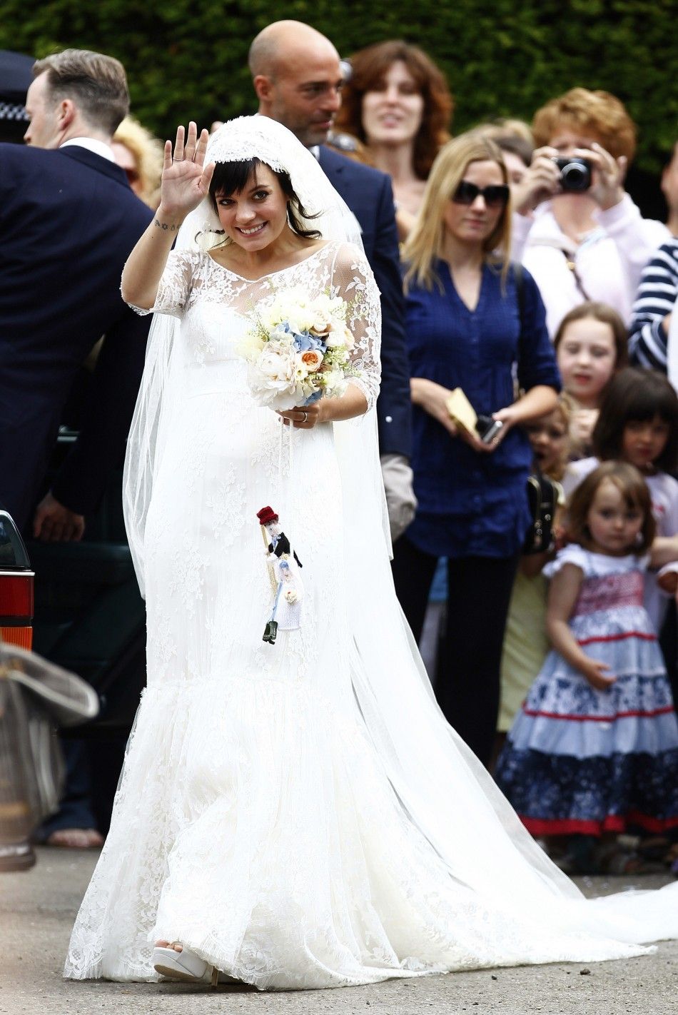 Oops! Lily Allen Has Lost Her £200,000 Chanel Couture Wedding Dress