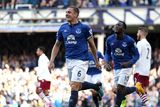 thumbnail: Everton's Phil Jagielka celebrates scoring his side's first goal