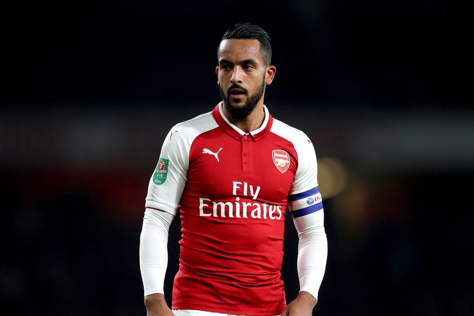 Everton are in talks with Arsenal for winger Theo Walcott
