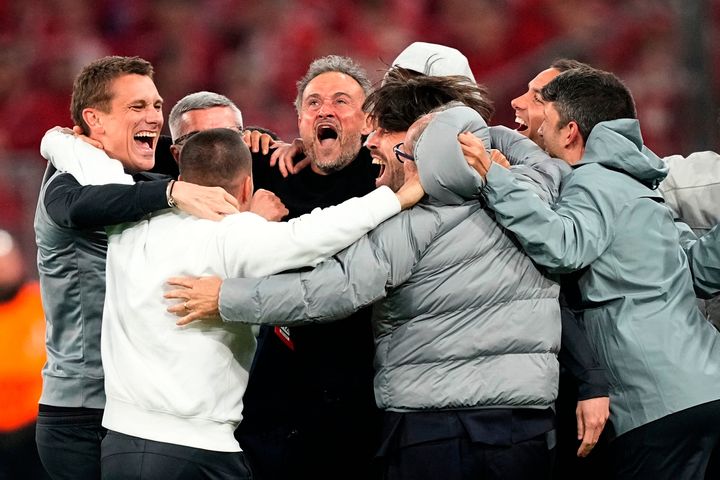 Miguel Delaney: Arsenal v PSG is a battle of contrasts, with a much deeper significance
