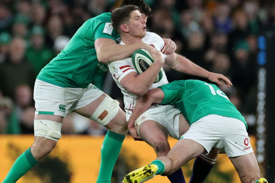 England's Owen Farrell fails to get past Ireland's defence. Photo by: David Rogers/Getty Images