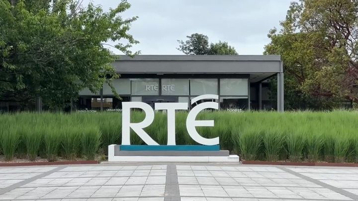‘We feel like fools’: unhappy RTÉ staff demand showdown with management over pay scandal