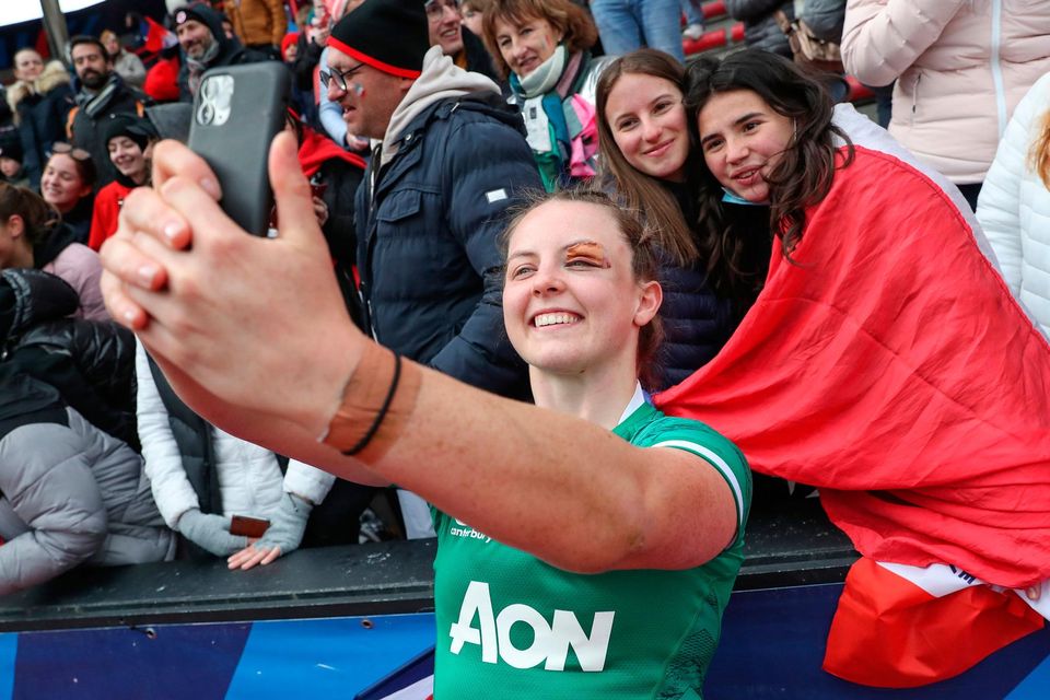 Brittany Hogan takes a selfie with supporters. Picture by Manuel Blondeau / Sportsfile