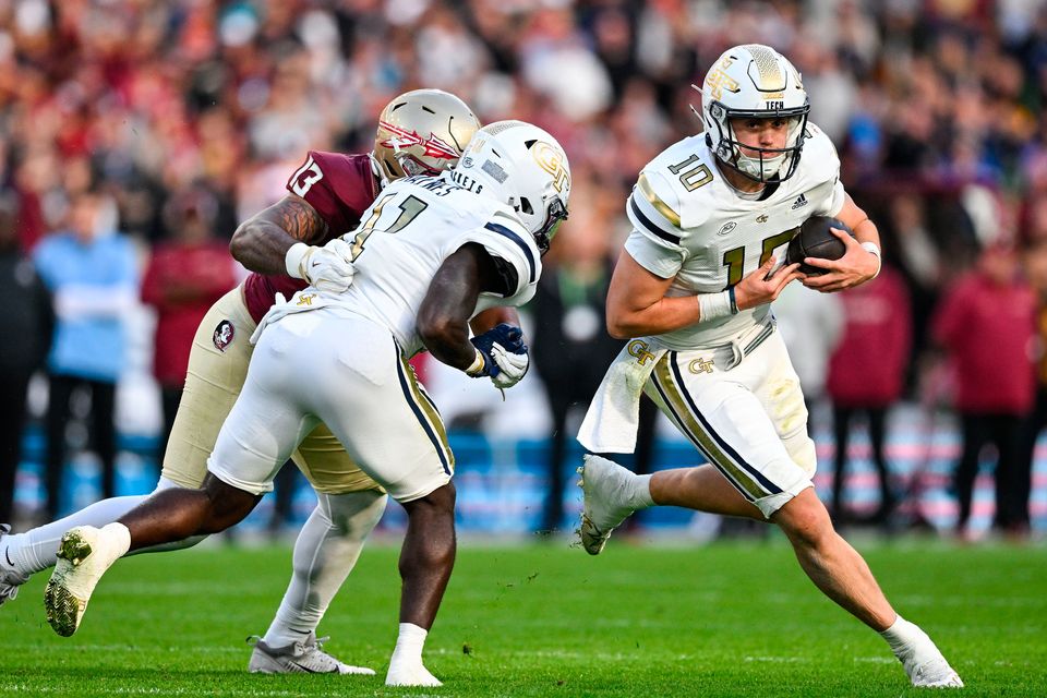 24 August 2024; Georgia Tech Yellow Jackets quarterback Haynes King during the 2024 Aer Lingus College Football Classic match between Florida State and Georgia Tech at Aviva Stadium in Dublin. Photo by Brendan Moran/Sportsfile 