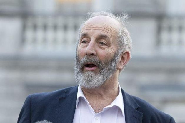 Motion of no confidence in Government gets underway in Dail; Danny Healy-Rae refuses to say how he will vote