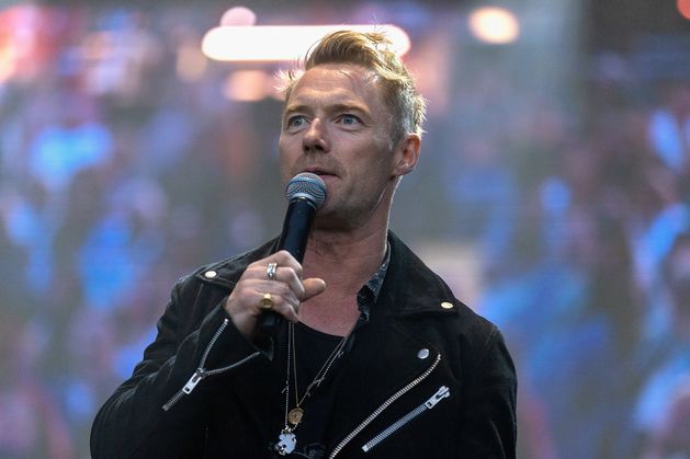 « Le réveil avec ma femme m’a manqué » – Ronan Keating se retire de l’émission du petit-déjeuner de Magic Radio après sept ans