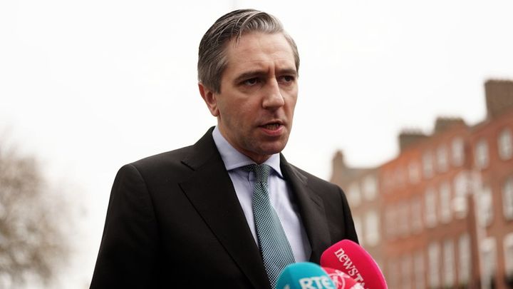 ‘I have no interest in performative politics’ – Harris rejects requests to recall Dáil over fuel cost crisis