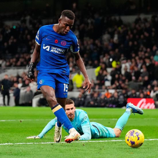 Tottenham 1 Chelsea 4 LIVE RESULT: Jackson's hat-trick sinks nine-man Spurs  in chaotic derby with FIVE disallowed goals