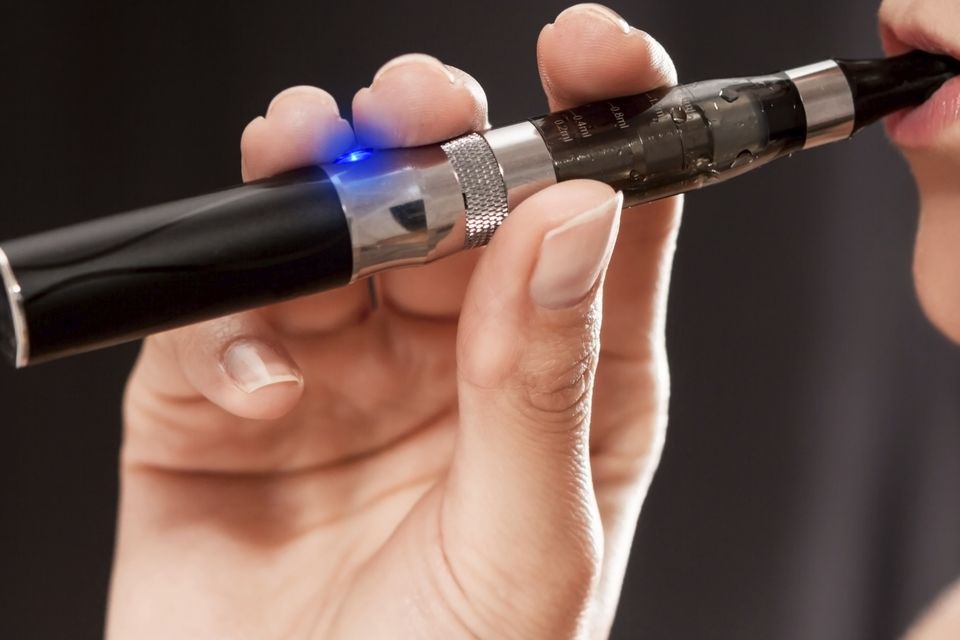 elfbar nachfüll pod läuft aus A Guide on How to Use a Weed Vape Pen main image 0