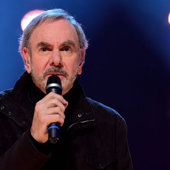 Is It Time for Fenway Park to Lose Neil Diamond's Sweet Caroline?