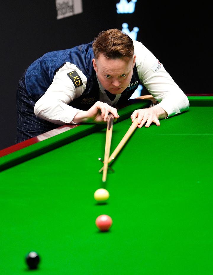 Shaun Murphy makes comeback against defending champion Zhao Xintong to lead 5-3 at the Crucible