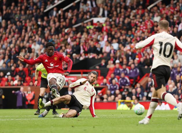 Kobbie Mainoo strike wins thriller for Manchester United as fans chant Alex Ferguson’s name at Old Trafford