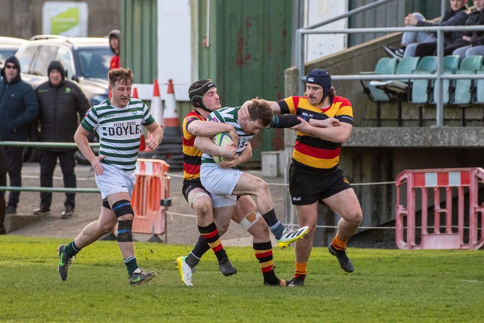 A huge crowd is expected in Dr. Hickey Park for a feast of rugby on Saturday with AIL promotion and a Metro 7 league title up for grabs on the day.