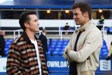 Miniatura: el actor y copropietario de Wrexham, Rob McElhenney, y Tom Brady, vistos antes del partido.