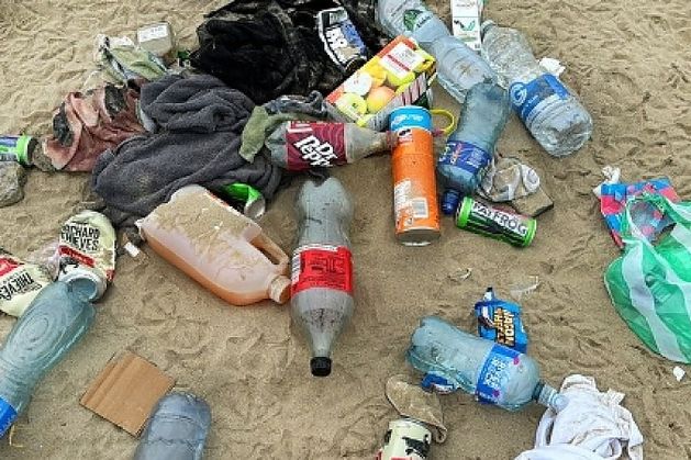 Gardaí respond to public order incident as crowds gather at Burrow Beach in Dublin