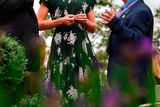 thumbnail: Catherine, Duchess of Cambridge (C) talks with exhibitors as she views a parterre at the Hillier garden display at the RHS Chelsea Flower Show press day at Royal Hospital Chelsea on May 22, 2017 in London, England