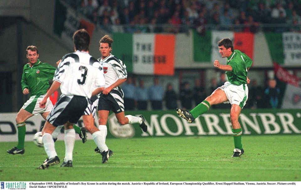 6 September 1995; Republic of Ireland's Roy Keane in action during the match. Austria v Republic of Ireland, European Championship Qualifier, Ernst Happel Stadium, Vienna, Austria. Soccer. Picture credit; David Maher / SPORTSFILE