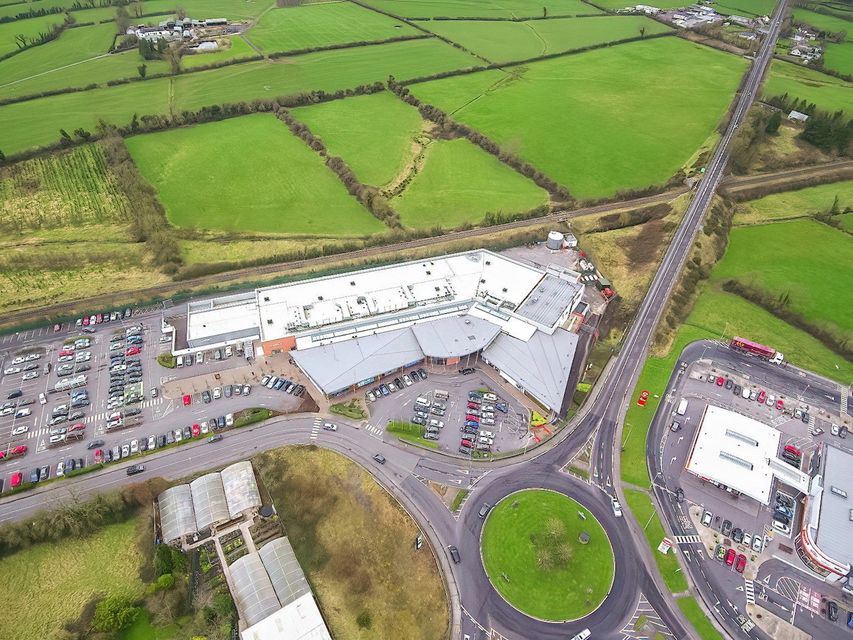 The Tipp Town Shopping Centre located on the Limerick Road on the outskirts of the town, is to be sold on March 21, with a guide price of €1,600,000. 