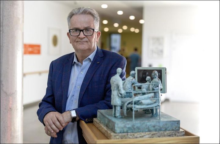 Ireland is unprepared for ‘enormous’ rise in cancer cases, leading oncologist warns