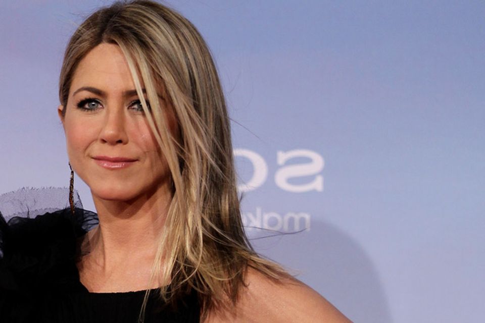 How to get Jennifer Aniston's toned arms