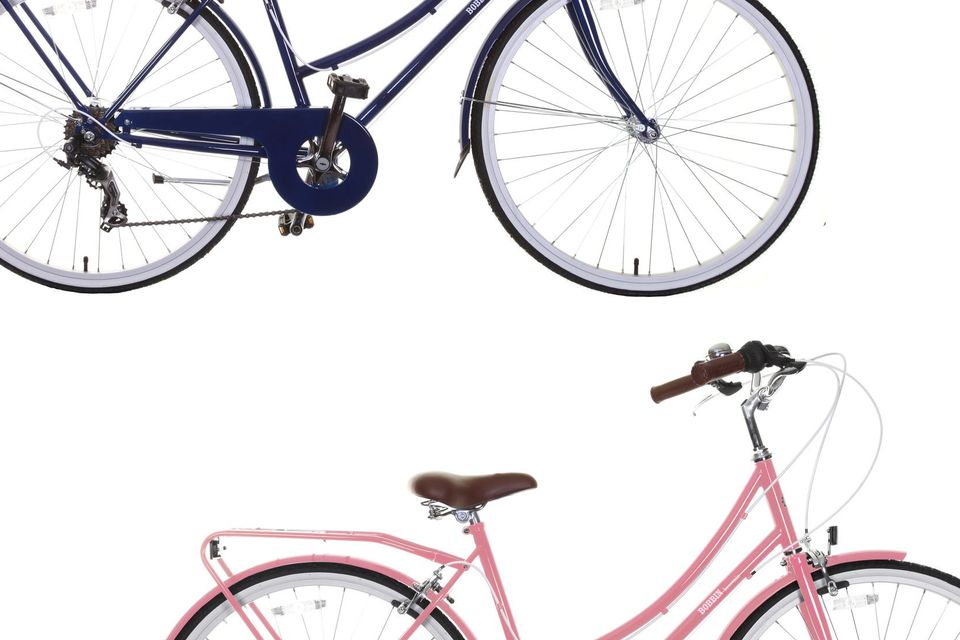 Stylish Women's Cycling Clothing: Tips for Urban Riders – Bobbin