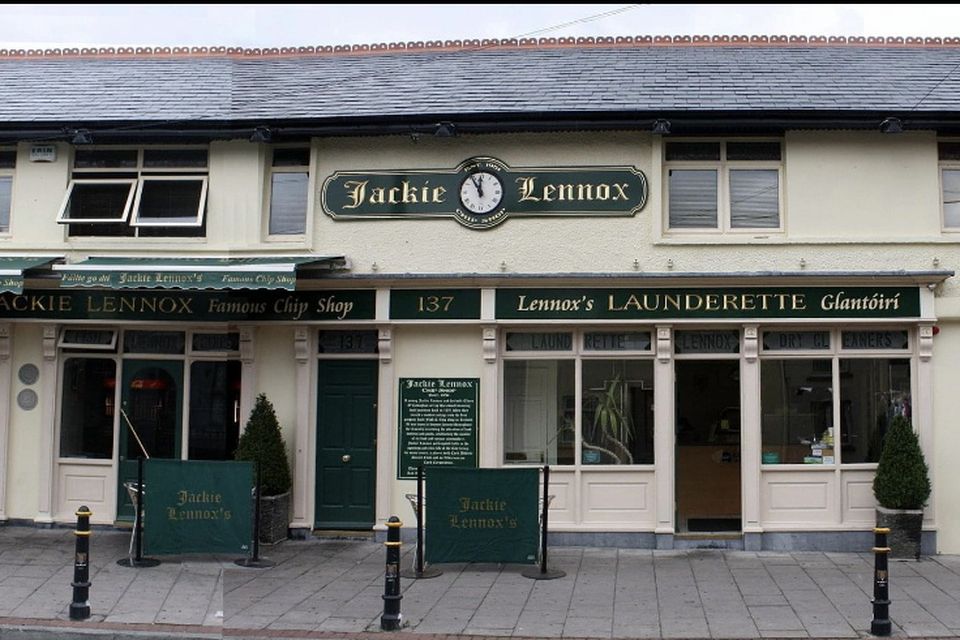 ‘It’s Jackie Lennox like’ – Man travels from Denmark to bid farewell to famous Cork chipper