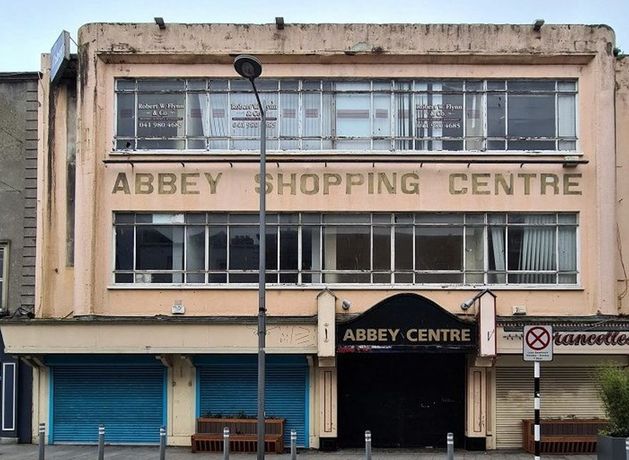 Historic Louth shopping centre building hits the market with €500,000 guide price