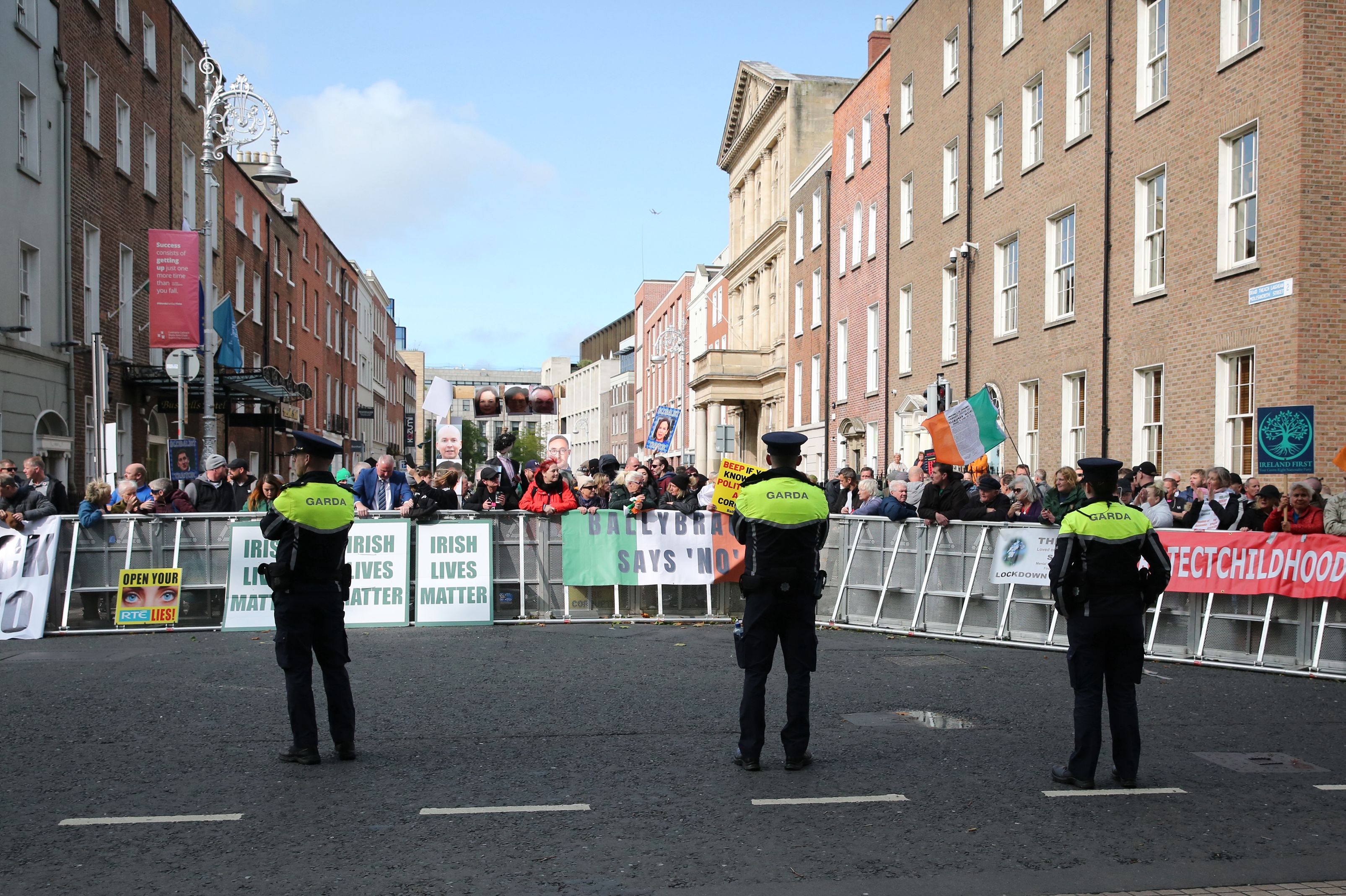 Unmasking Leinster House Protesters: Challenging Their Right to Hide Faces in Media