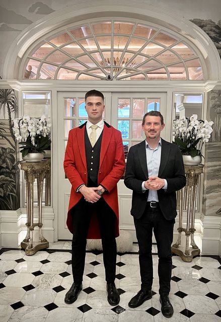 Pól and a footman at The Goring