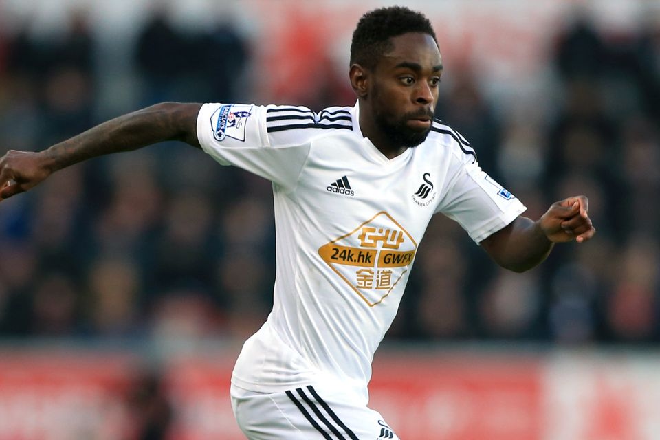 Swansea winger Nathan Dyer is set to be sidelined until mid-November after undergoing ankle surgery